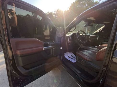 Used 2019 Ford F350 Platinum w/ Platinum Ultimate Package AWD/4WD image 11