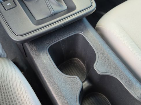 Used 2026 Toyota Corolla Cross L image 27