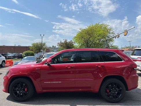 Used 2015 Jeep Grand Cherokee SRT w/ Luxury Group II AWD/4WD image 5