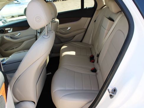 Used 2022 Mercedes-Benz GLC 300 image 16
