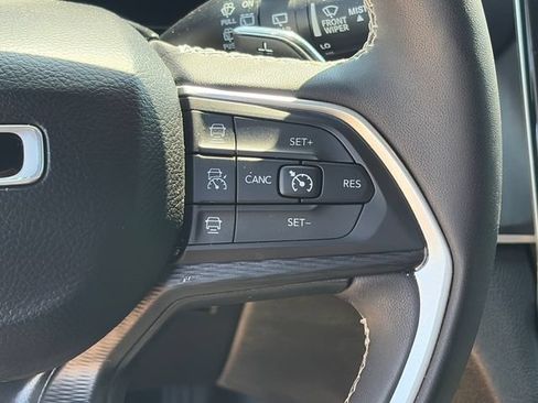 Certified 2024 Jeep Grand Cherokee L Laredo AWD/4WD image 23