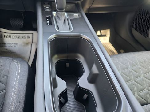 New 2026 Nissan Kicks SV w/ Charging Package FWD image 23