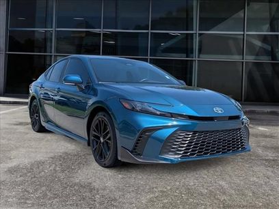 Used 2025 Toyota Camry SE w/ Convenience Package