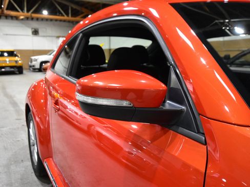 Used 2019 Volkswagen Beetle 2.0T S image 43