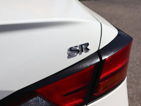 Used 2022 Nissan Altima 2.5 SR image 39