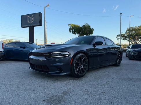 Used 2018 Dodge Charger R/T Scat Pack w/ Beats Audio Group image 1