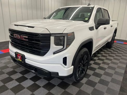 Used 2024 GMC Sierra 1500 Pro w/ Graphite Edition AWD/4WD image 7