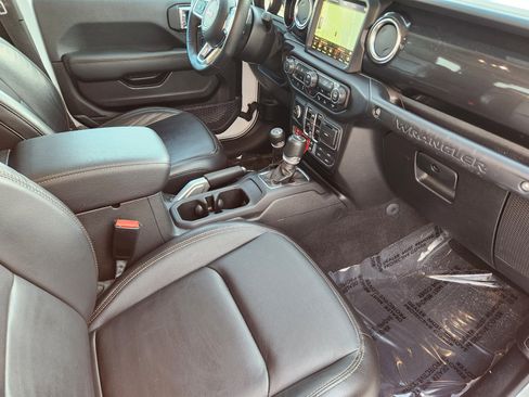 Used 2021 Jeep Wrangler Unlimited Rubicon w/ Dual Top Group image 17