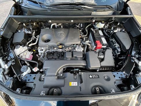 Used 2025 Toyota RAV4 XLE image 36