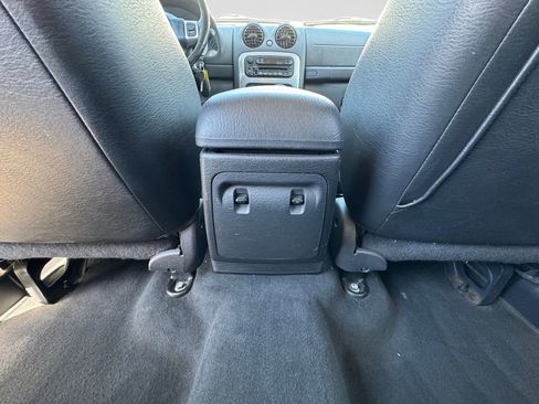 Used 2004 Jeep Liberty Limited w/ Security Group AWD/4WD image 14