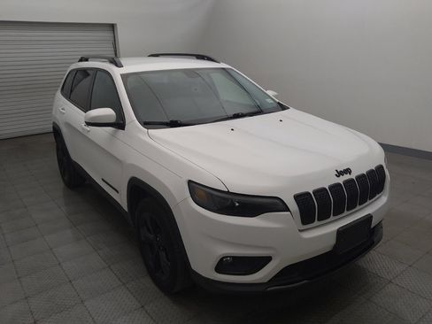 Used 2020 Jeep Cherokee Latitude Plus FWD image 13