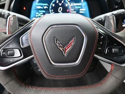 Used 2023 Chevrolet Corvette Stingray Premium Conv w/ Z51 Performance Package RWD image 27
