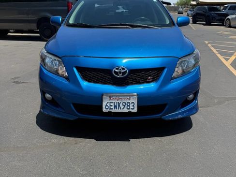 Used 2009 Toyota Corolla FWD image 2