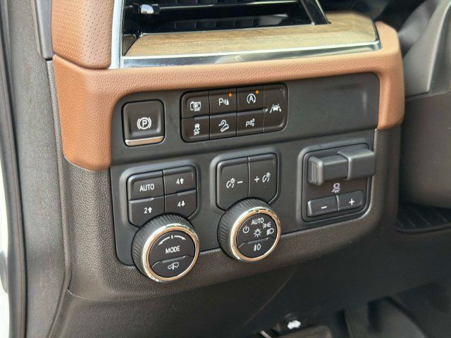 Used 2025 Chevrolet Tahoe High Country AWD/4WD image 25