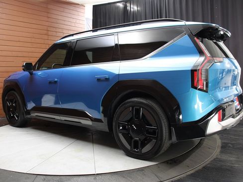 Used 2024 Kia EV9 GT-Line image 16