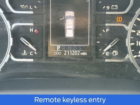 Used 2018 Toyota Tundra SR5 image 2