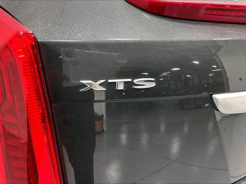 Used 2017 Cadillac XTS Luxury image 38