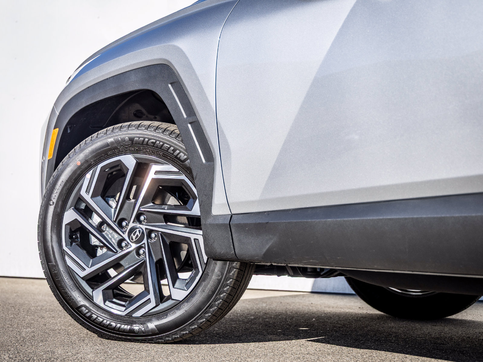 New 2026 Hyundai Tucson Limited AWD/4WD image 13