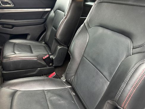 Used 2018 Ford Explorer Sport w/ Equipment Group 401A image 15
