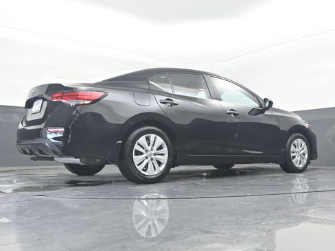 Certified 2025 Nissan Sentra S FWD image 34