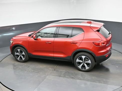 Used 2023 Volvo XC40 B4 Plus w/ Driver Assist Package image 11