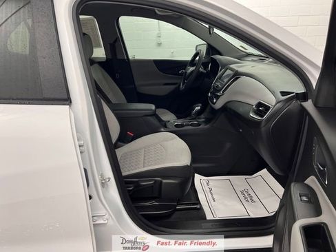 Used 2024 Chevrolet Equinox LS w/ LS Convenience Package FWD image 41