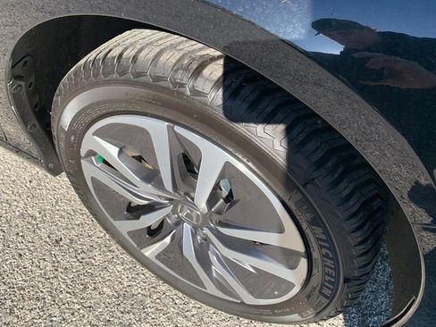 Used 2021 Honda Accord EX-L image 9