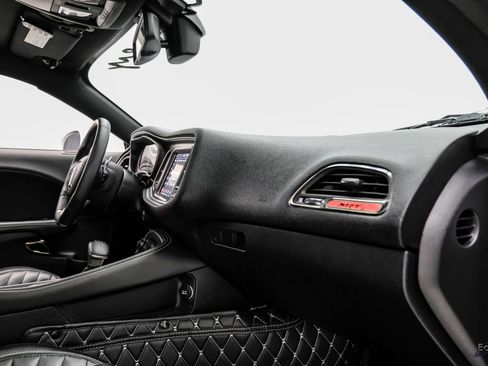 Used 2018 Dodge Challenger SRT Hellcat RWD image 61