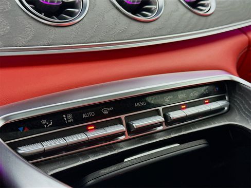 Used 2021 Mercedes-Benz AMG GT 63 image 17