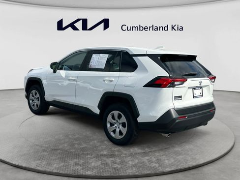 Used 2025 Toyota RAV4 LE AWD/4WD image 3
