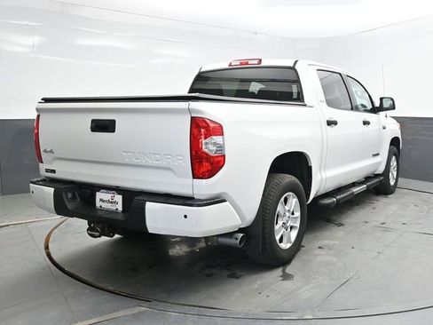 Used 2017 Toyota Tundra SR5 w/ SR5 Upgrade Package AWD/4WD image 6