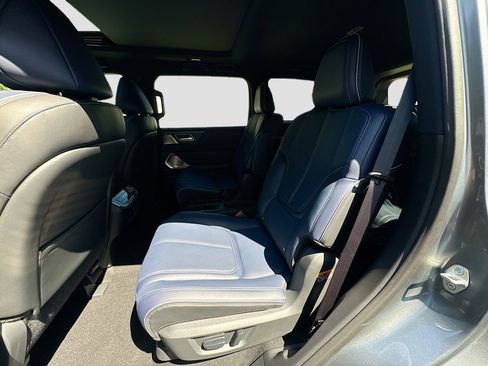 New 2026 INFINITI QX80 4WD w/ Sport Exterior Package image 26