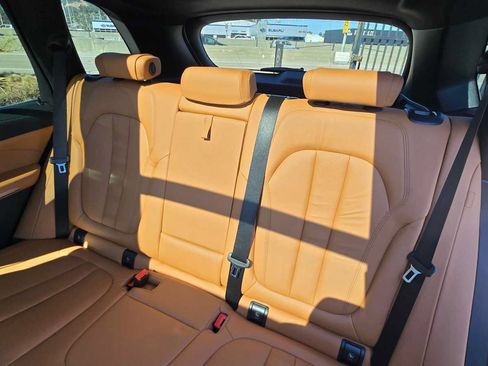 Used 2021 BMW X5 xDrive45e AWD/4WD image 17