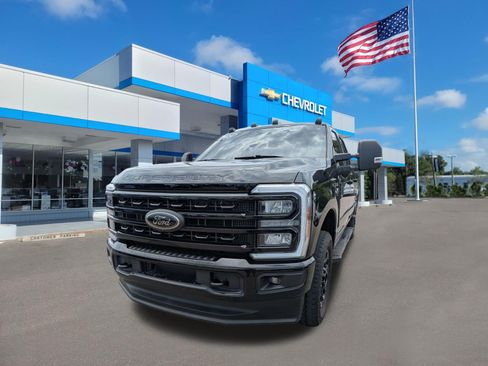 Used 2024 Ford F250 XLT w/ Black Appearance Package AWD/4WD image 7