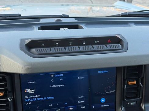 Certified 2022 Ford Bronco Badlands w/ Sasquatch Package AWD/4WD image 12