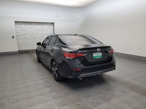Used 2022 Nissan Sentra SR w/ SR Premium Package FWD image 5