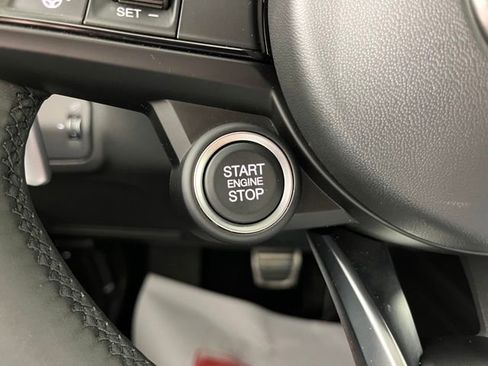 Used 2025 Alfa Romeo Giulia AWD w/ Veloce Package AWD image 25