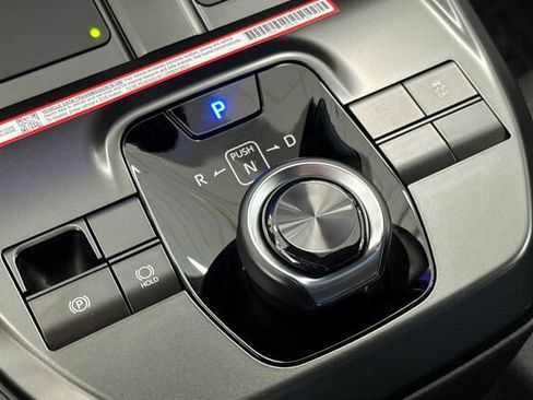 New 2026 Subaru Uncharted Premium FWD image 22