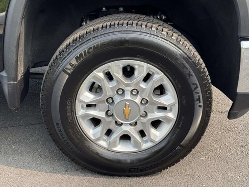 Used 2024 Chevrolet Silverado 2500 LTZ w/ LTZ Convenience Package AWD/4WD image 26