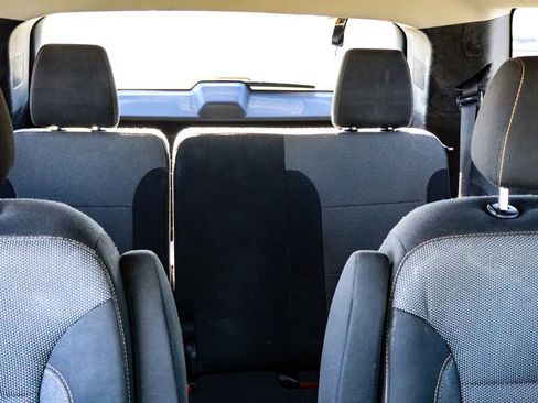 Used 2019 Chevrolet Traverse LT image 32