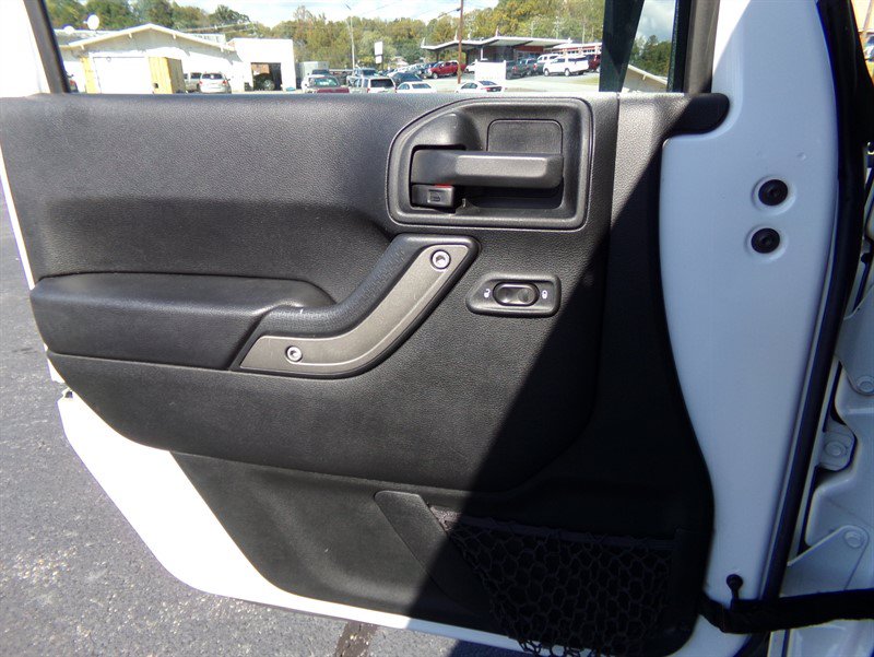 Used 2016 Jeep Wrangler Unlimited Sport w/ Quick Order Package 24S AWD/4WD image 34