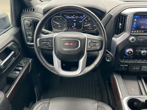Used 2020 GMC Sierra 2500 SLT w/ Technology Package image 18