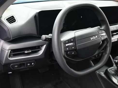 Used 2026 Kia K4 FWD image 14