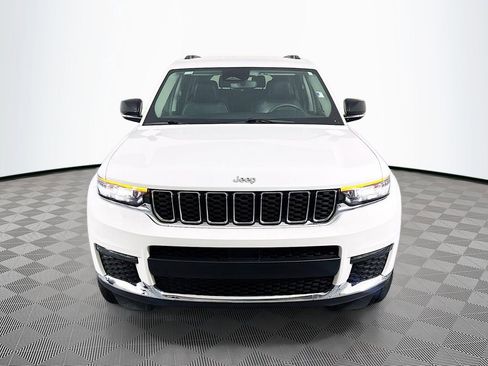 Used 2023 Jeep Grand Cherokee L Limited AWD/4WD image 2