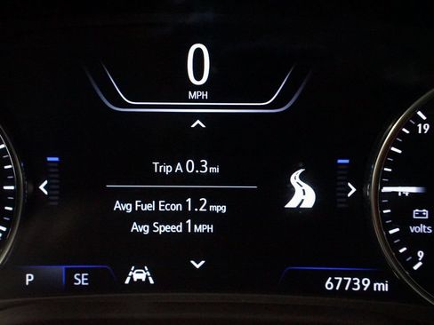 Used 2022 Buick Enclave Premium w/ Experience Buick Package FWD image 15