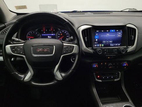 Used 2022 GMC Terrain SLT w/ Tech Package image 22