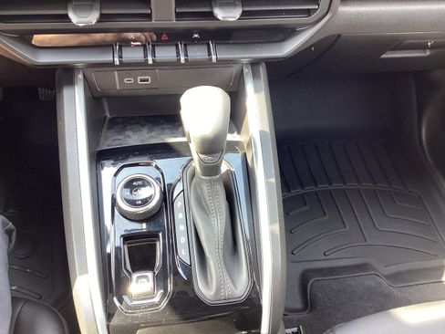 Used 2023 Chevrolet Colorado Trail Boss w/ Advanced Trailering Package AWD/4WD image 18