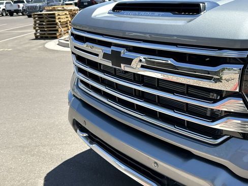 Used 2026 Chevrolet Silverado 3500 High Country w/ High Country Premium Package AWD/4WD image 31