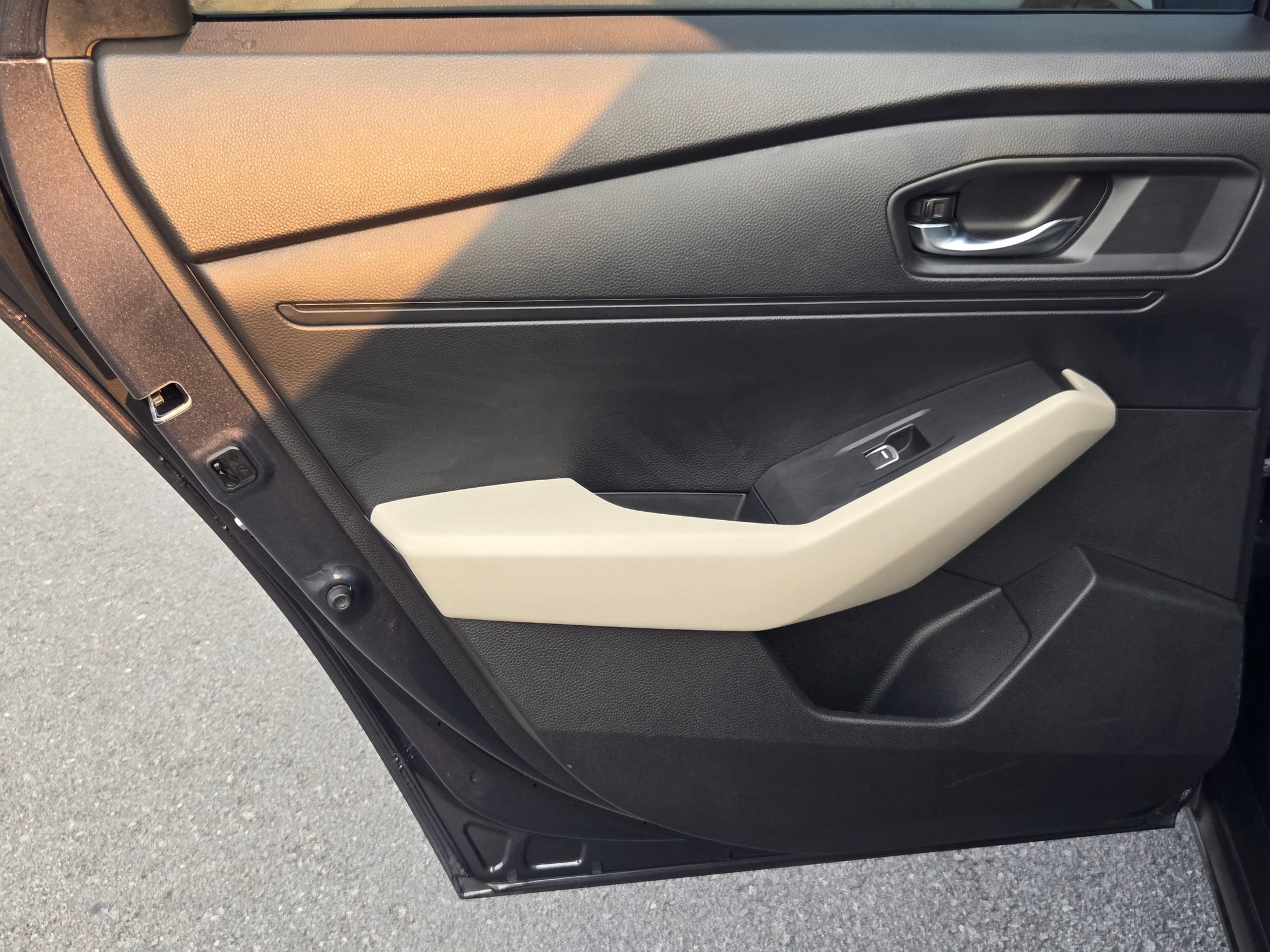 Used 2023 Honda Accord EX image 33