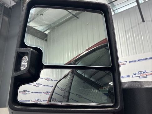 New 2026 Chevrolet Silverado 2500 High Country w/ High Country Premium Package AWD/4WD image 18